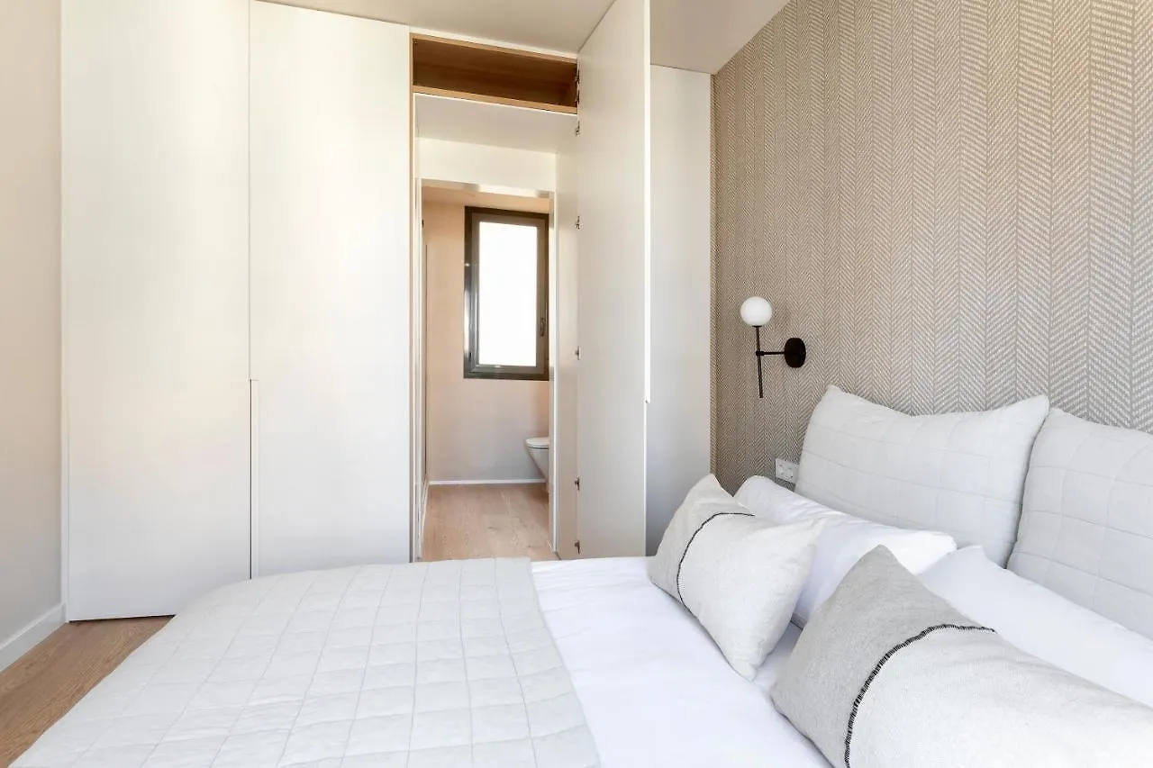 C211 Barcelona Apartments