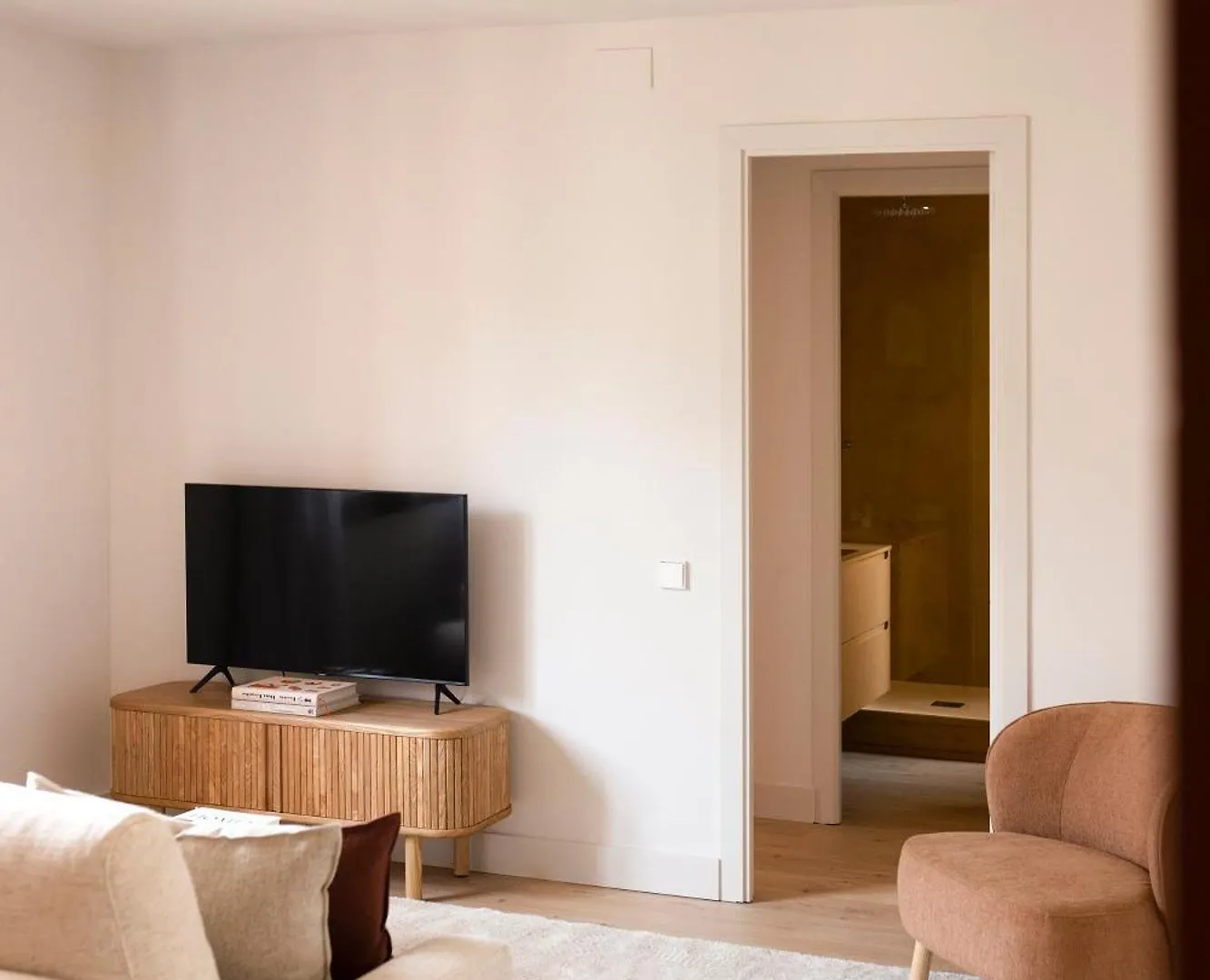 C211 Barcelona Apartments