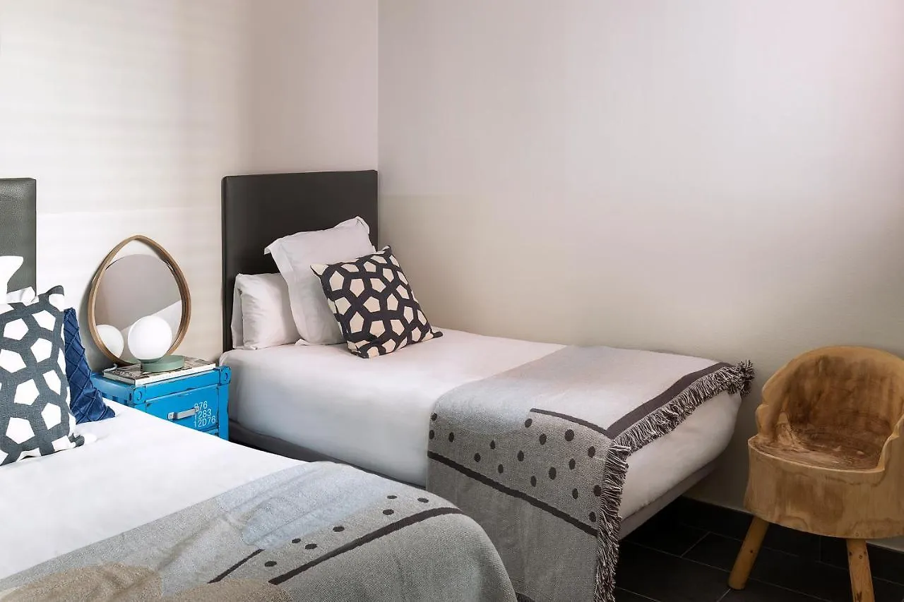 C211 Barcelona Apartments