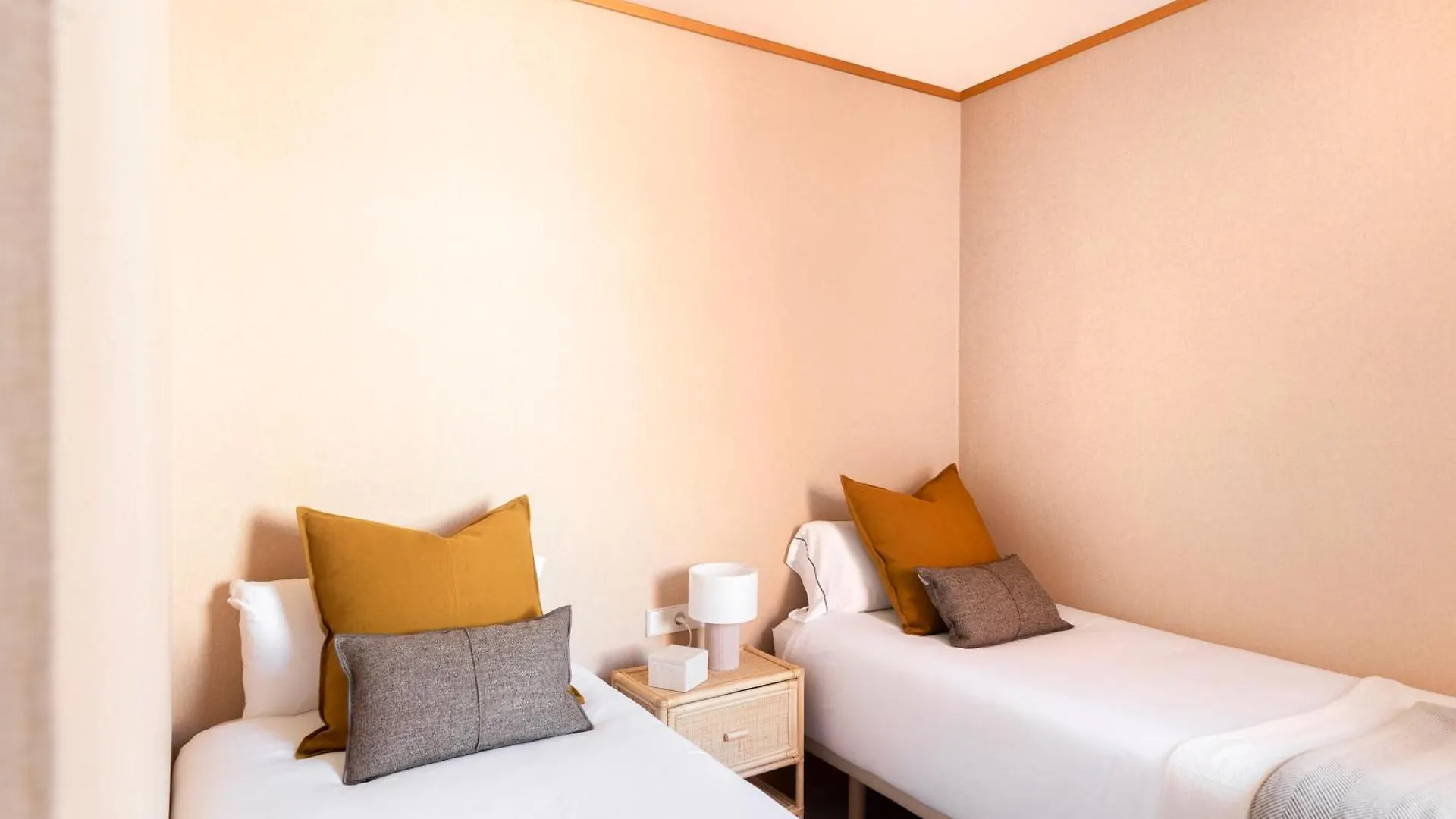 C211 Barcelona Apartments Spain